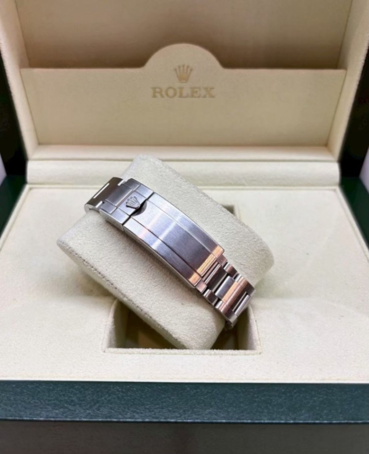 ROLEX Submariner Date 116610LN 40mm 2013 thumbnail 5