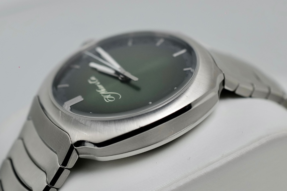H. Moser & Cie. Streamliner Centre Seconds Matrix Green 2022 - Image 4