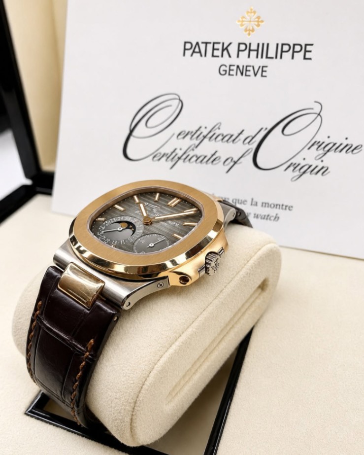 PATEK PHILIPPE Nautilus Moon Phase 5712GR-001 40mm thumbnail 3