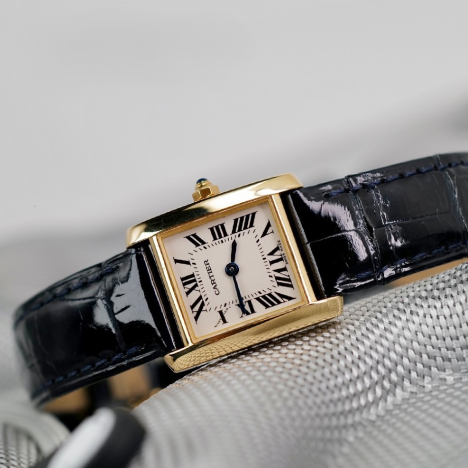CARTIER Tank Française 2385 18K Gold Small