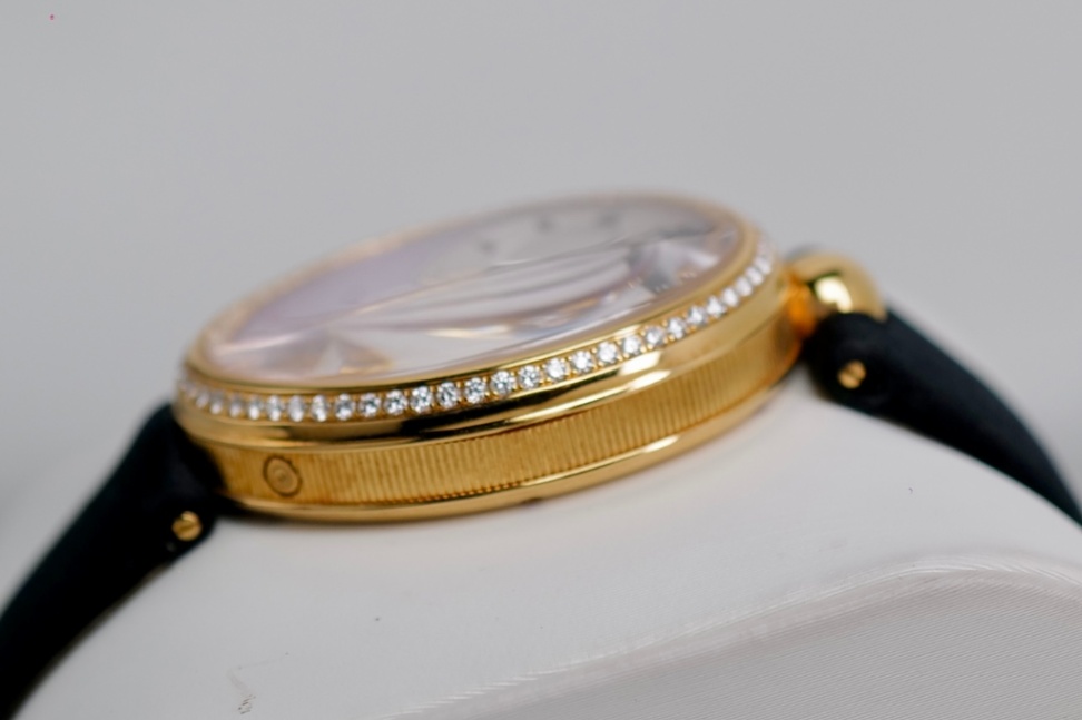 BREGUET Reine de Naples Gold Moonphase Diamond 36.5×28.48mm - Image 5