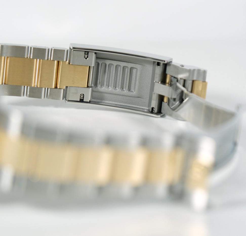 Rolex Submariner 126613LB Blue Dial Yellow Gold Two-Tone Oyster 2023 - Image 7