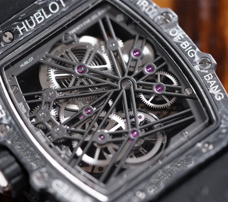 Hublot Tourbillon 5-day Carbon White Limited - Image 6