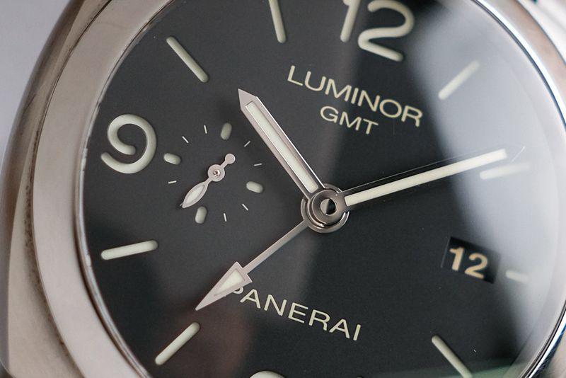 Panerai Luminor GMT PAM320 thumbnail 4