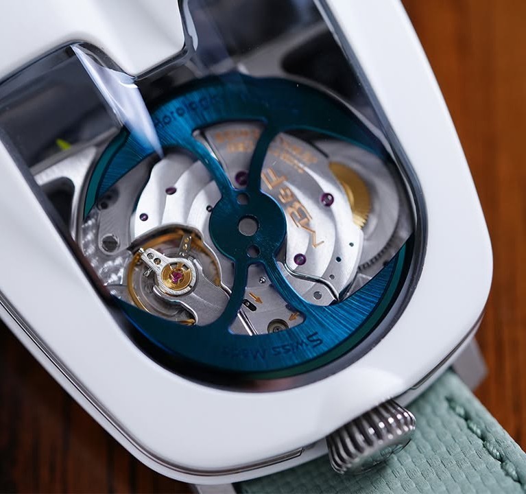 MB&F HM8 Mark 2 White Edition - Image 3