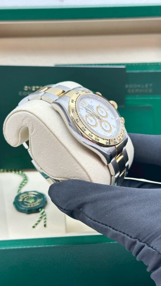 Daytona White Dial 2t Yellow Gold 40mm - Image 4