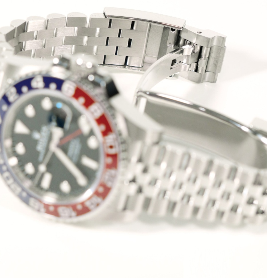Rolex New GMT-Master II 126710BLRO ‘Pepsi’ Black Dial Jubilee 2026 40mm. thumbnail 9