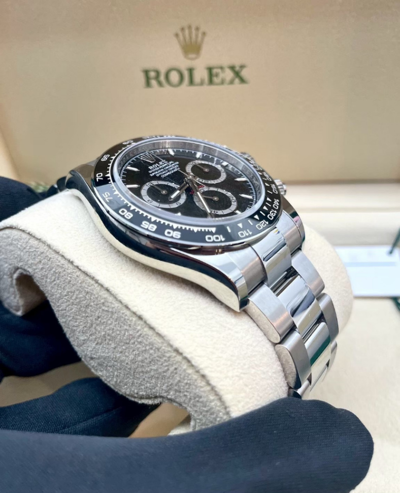 Daytona Black Ceramic 40mm thumbnail 2