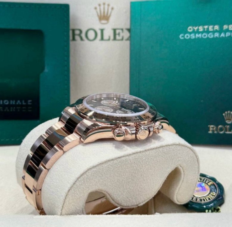 Daytona Black Dial Full Yellow Gold 40mm - Image 2