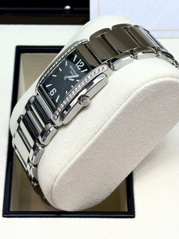 PP Twenty four 4910/1200A Green Dial - Image 3