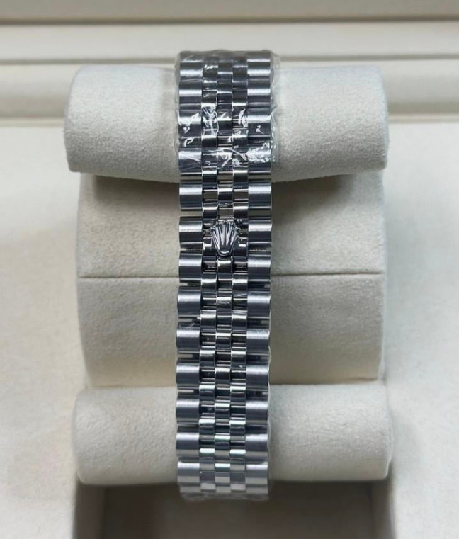 Datejust Black Roman Dial Jubilee 31mm - Image 5