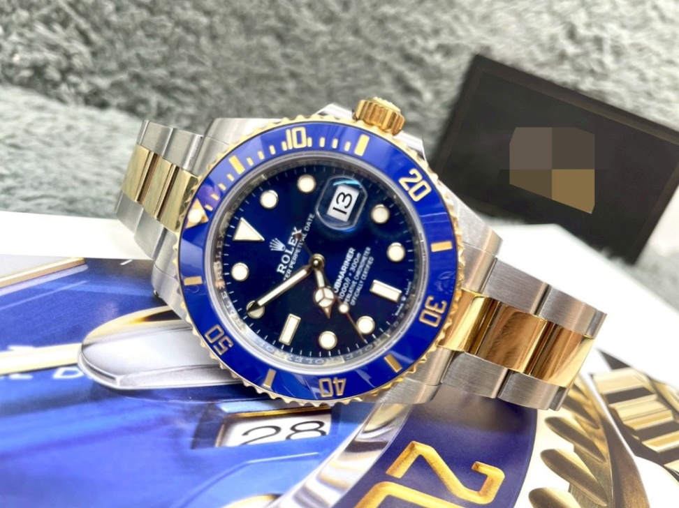 ROLEX Submariner Date 126613LB 2022
