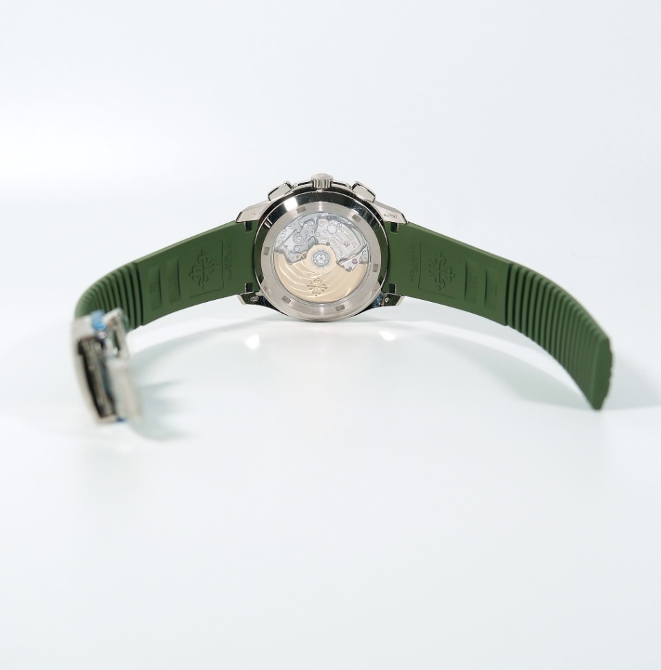 Patek Philippe New Aquanaut 5968G-010 Green Dial Green Rubber Strap 2026 42mm. thumbnail 6