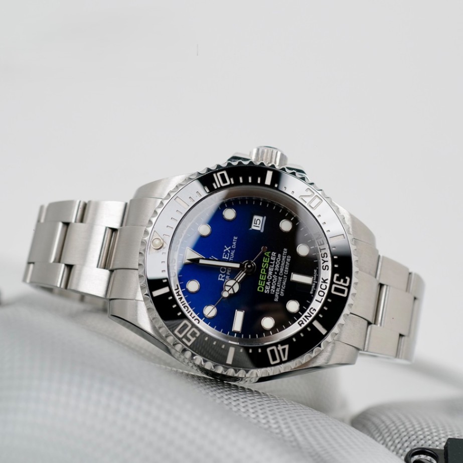 ROLEX Sea-Dweller Deepsea D-Blue 116660 44mm