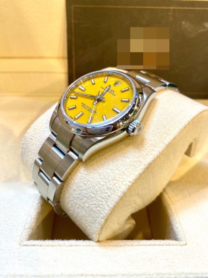 ROLEX Oyster Perpetual 31 277200 Yellow Dial - Image 4