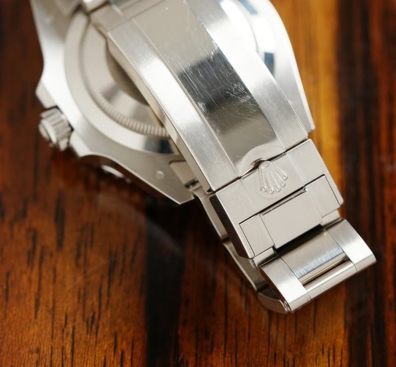 Rolex Submariner White Gold 126619LB - Image 6