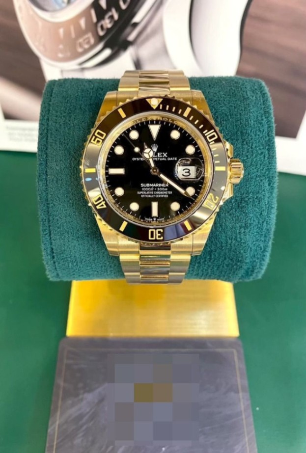 ROLEX Submariner Date 126618LN