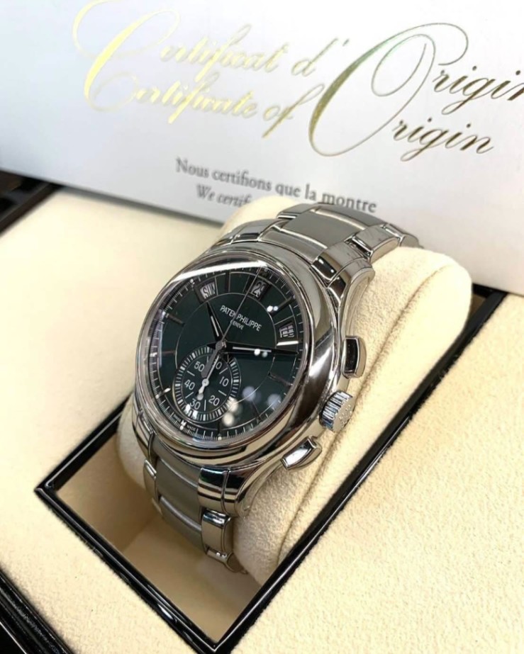 PATEK PHILIPPE Complications Annual Calendar 5905/1A-001