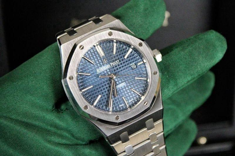 Audemars Piguet Royal Oak 15400ST thumbnail 6