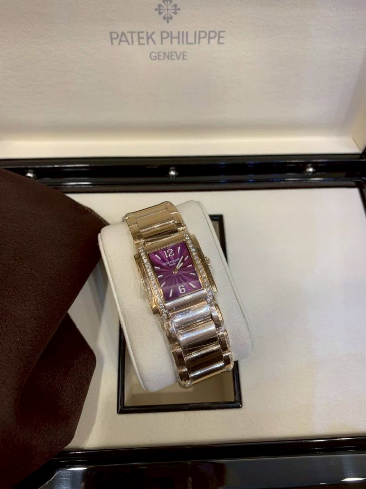 Patek Philippe Twenty Four 4910/1201R Purple Dial thumbnail 3