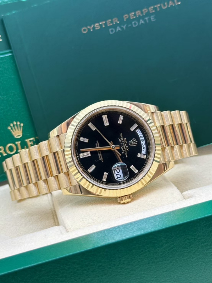 Used Like New Day-Date Black Diamond Full Yellow Gold 40mm