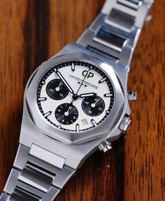 Girard Perregaux Laureato Chrono Panda Dial Steel