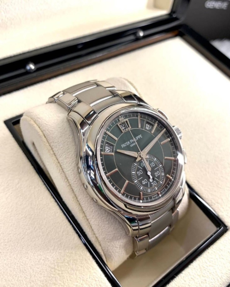 PATEK PHILIPPE Complications Flyback Chronograph Annual Calendar 5905/1A-001 thumbnail 4