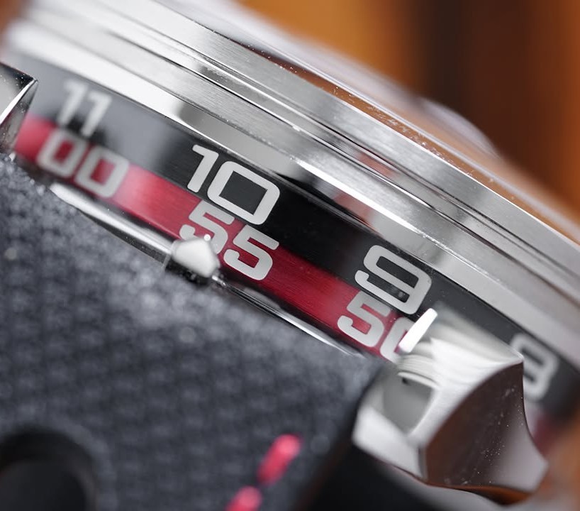 M.A.D.1 Watch Edition Red thumbnail 4