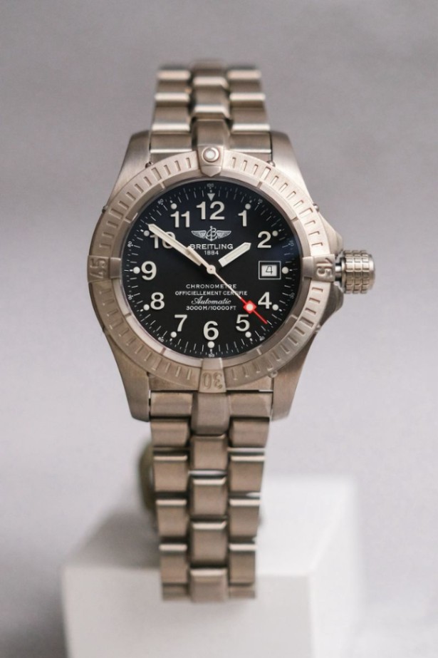 Breitling Avenger Seawolf Titanium (Ref.E17370) thumbnail 1