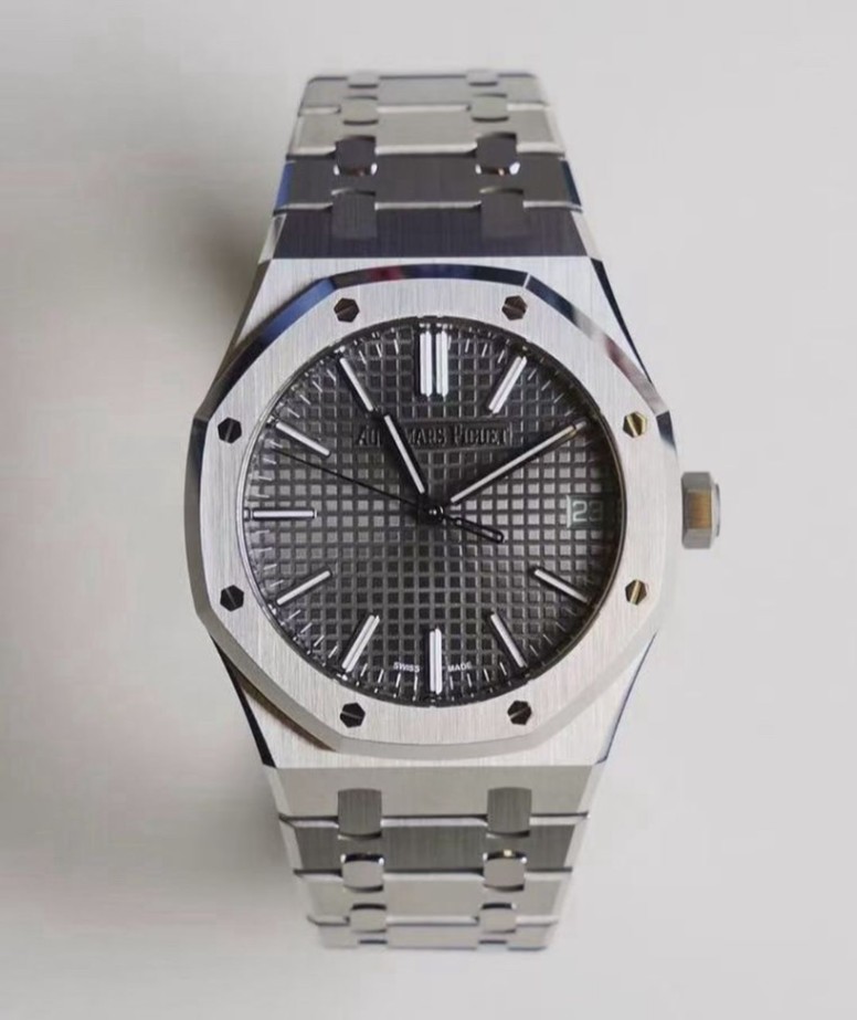 Audemars Piguet Royal Oak Selfwinding 15510ST thumbnail 1