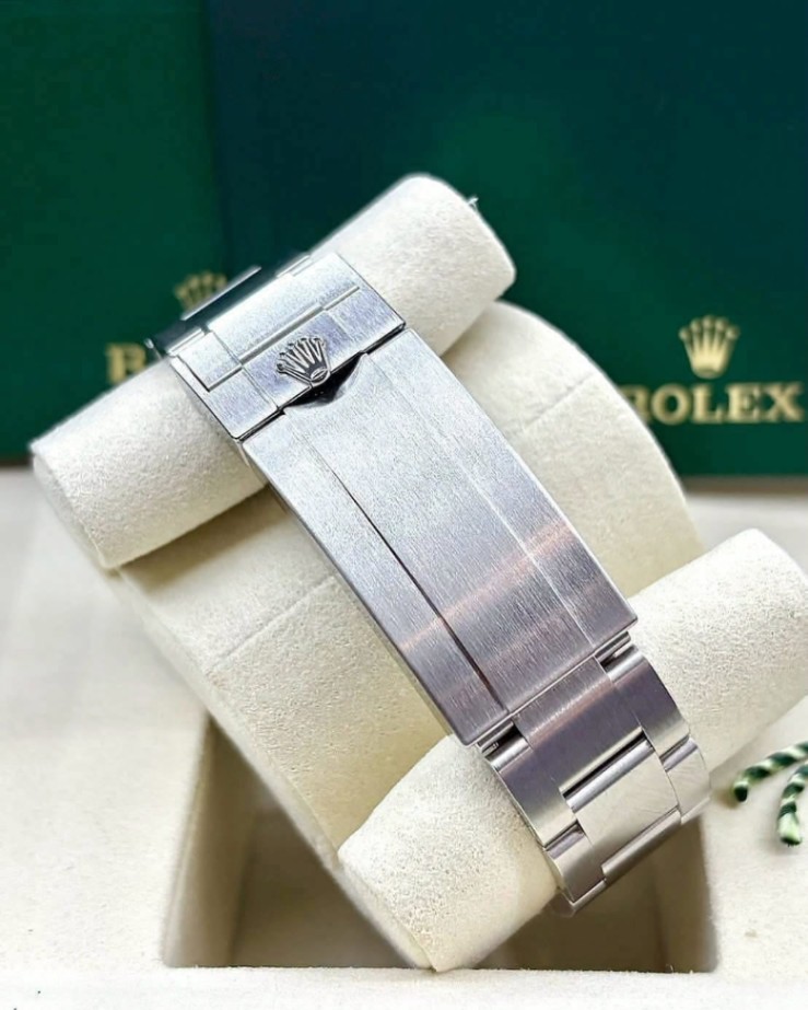 Rolex Submariner Date Starbucks 126610LV thumbnail 5