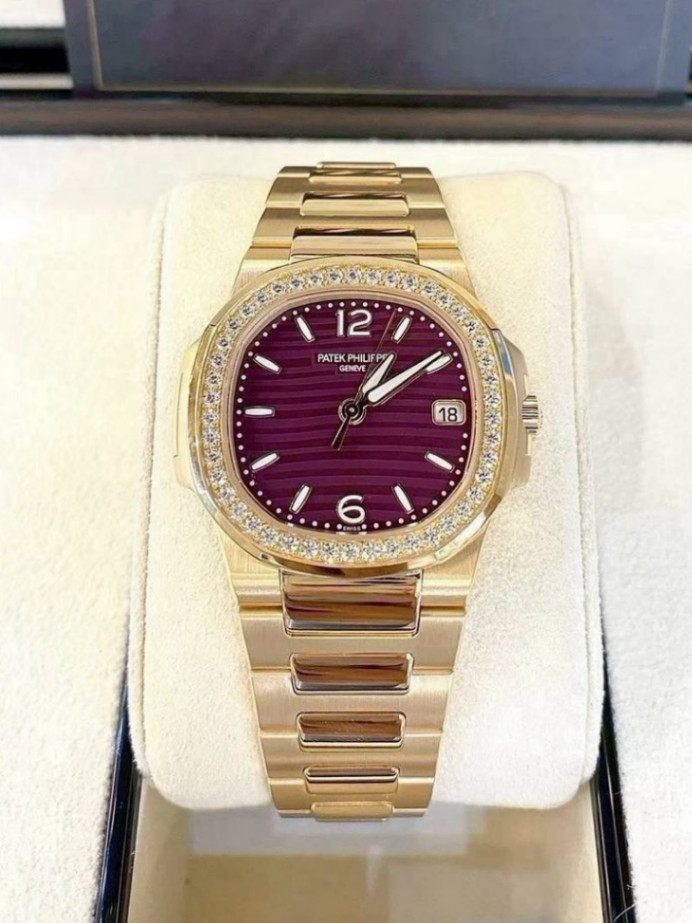 New Patek Philippe Nautilus 7010/1R Purple Dial