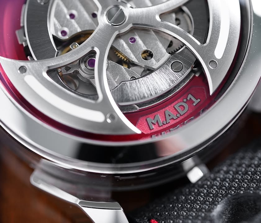 M.A.D.1 Watch Edition Red thumbnail 3