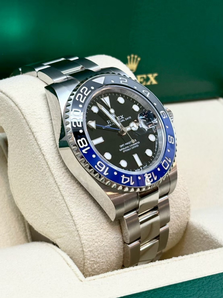 GMT Master || Batman Oyster 40mm - Image 4