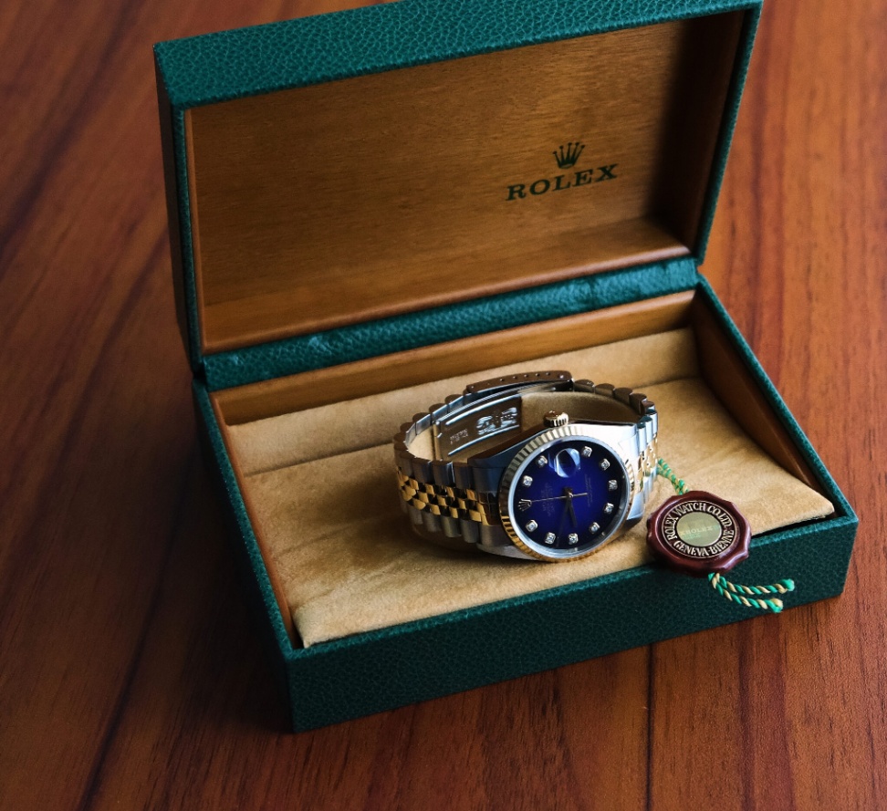 Rolex Datejust 16233 Blue Vignette Diamond Dial Two-Tone Jubilee 1996 36mm. thumbnail 8