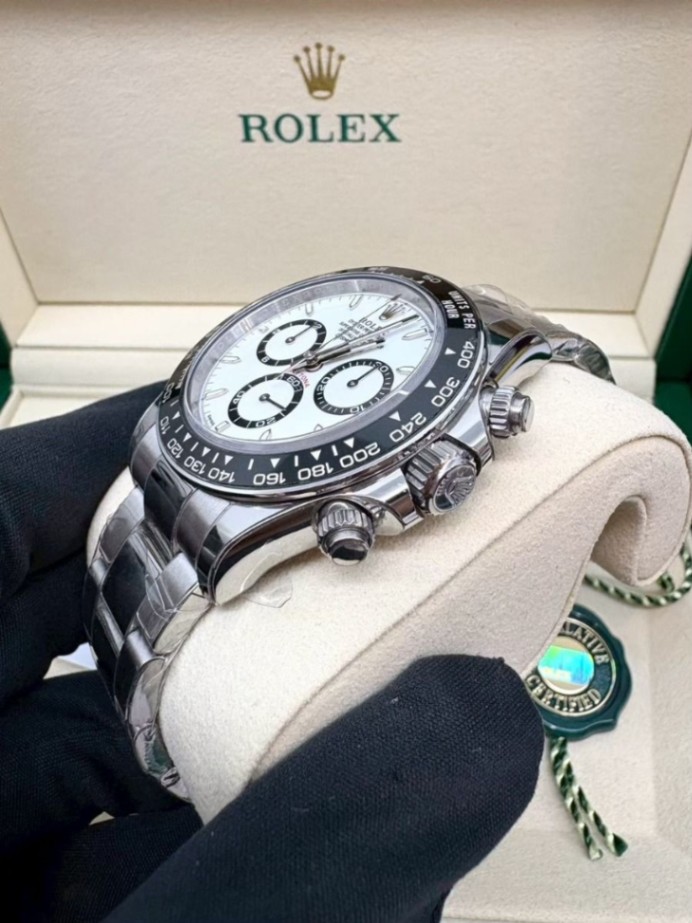 ROLEX Daytona White Dial “Panda” 126500LN 40mm 2024 - Image 4
