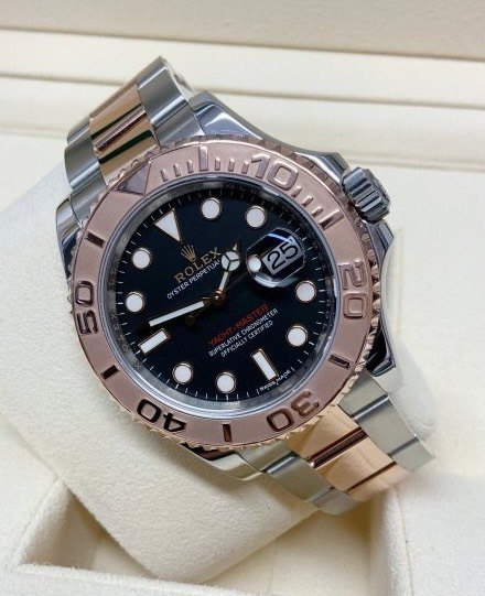 Used Yacht Master Black Dial 2t Rose Gold 40mm - Image 2