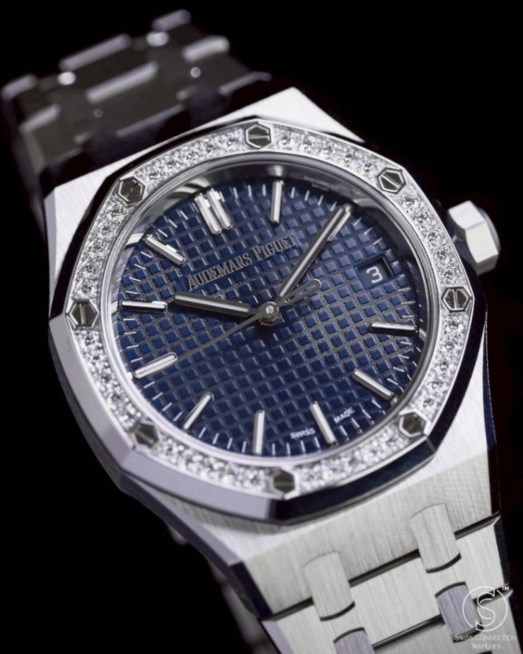 AUDEMARS PIGUET Royal Oak Blue Dial 15551ST thumbnail 2