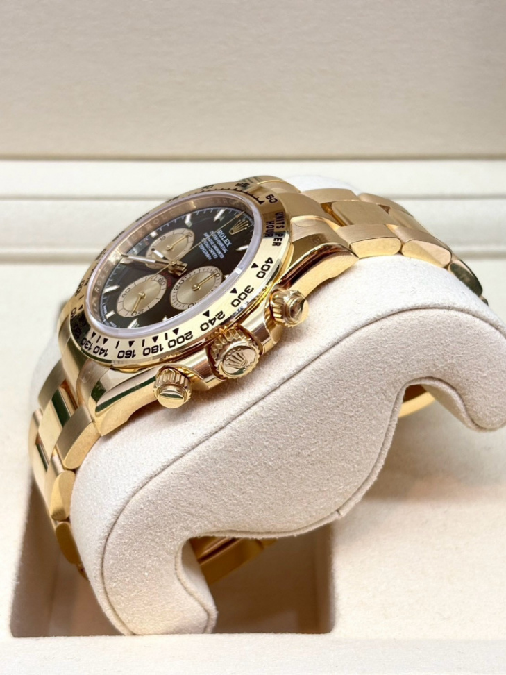 Daytona Green Dial Full Yellow Gold 40mm thumbnail 2