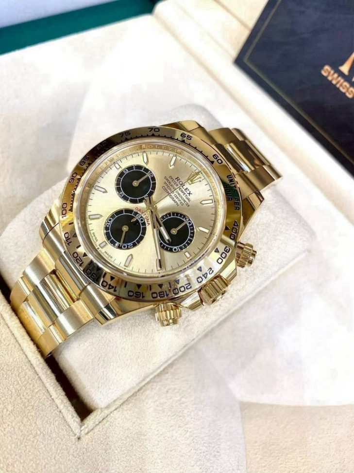 Daytona Champagne Dial Full Yellow Gold 40mm - Image 3