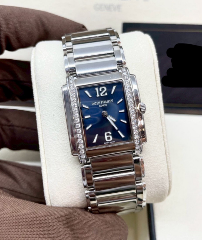 Patek Philippe Twenty Four 4910/1200A Blue Dial thumbnail 2