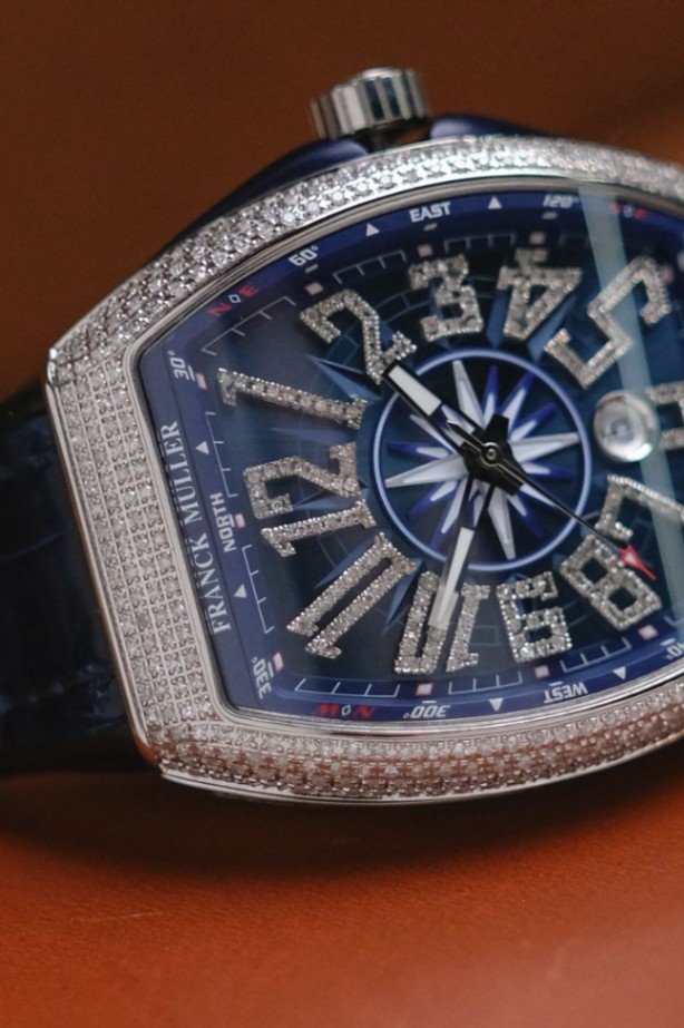 Franck Muller Vanguard Yachting Blue V45 Diamond thumbnail 3