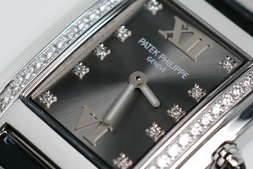 PATEK PHILIPPE Twenty~4 Diamond Grey Dial 25×30mm thumbnail 2
