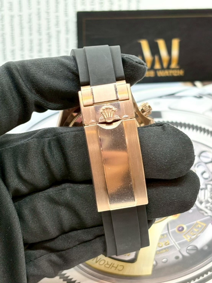 Daytona Sundust Dial Rose Gold Oysterflex 40mm - Image 5