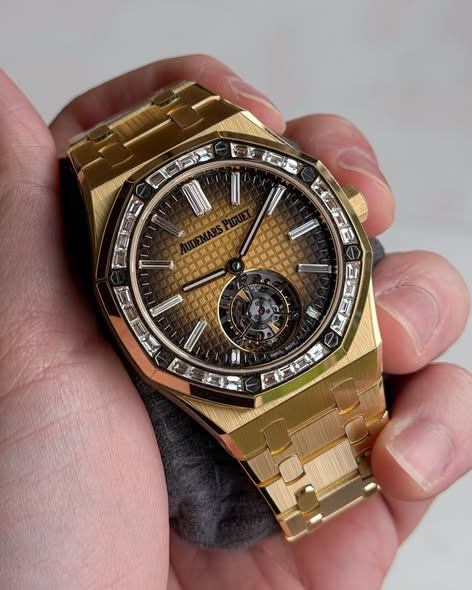 AUDEMARS PIGUET Royal Oak Flying Tourbillon 26730BA 41mm