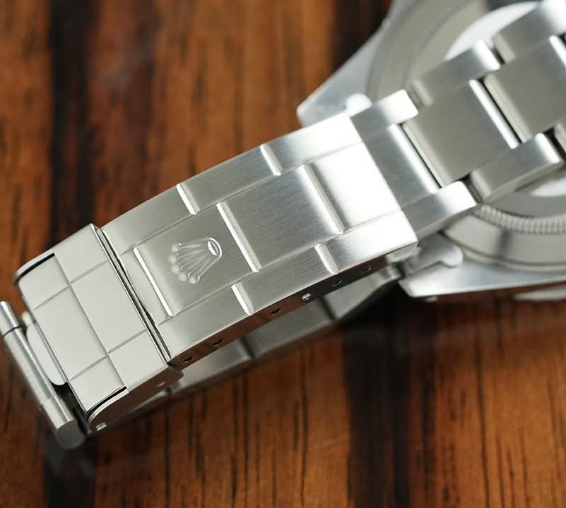 Rolex Vintage Submariner 14060 thumbnail 2