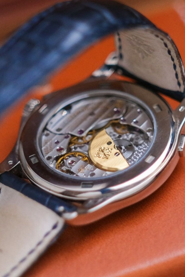 Patek Philippe 5131G World Timer thumbnail 2