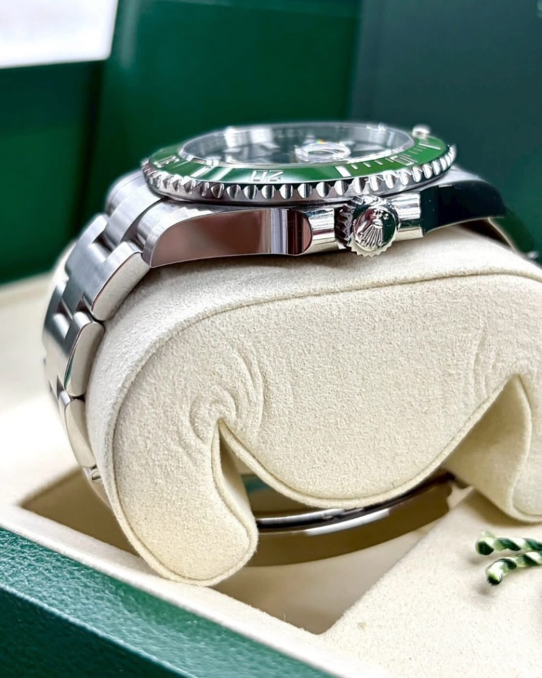 ROLEX Submariner Date 126610LV "Starbucks" 41mm - Image 4