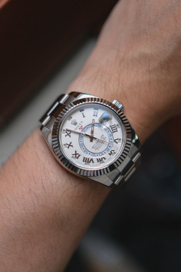 Rolex Sky-Dweller Full 18K White Gold 326939 thumbnail 2