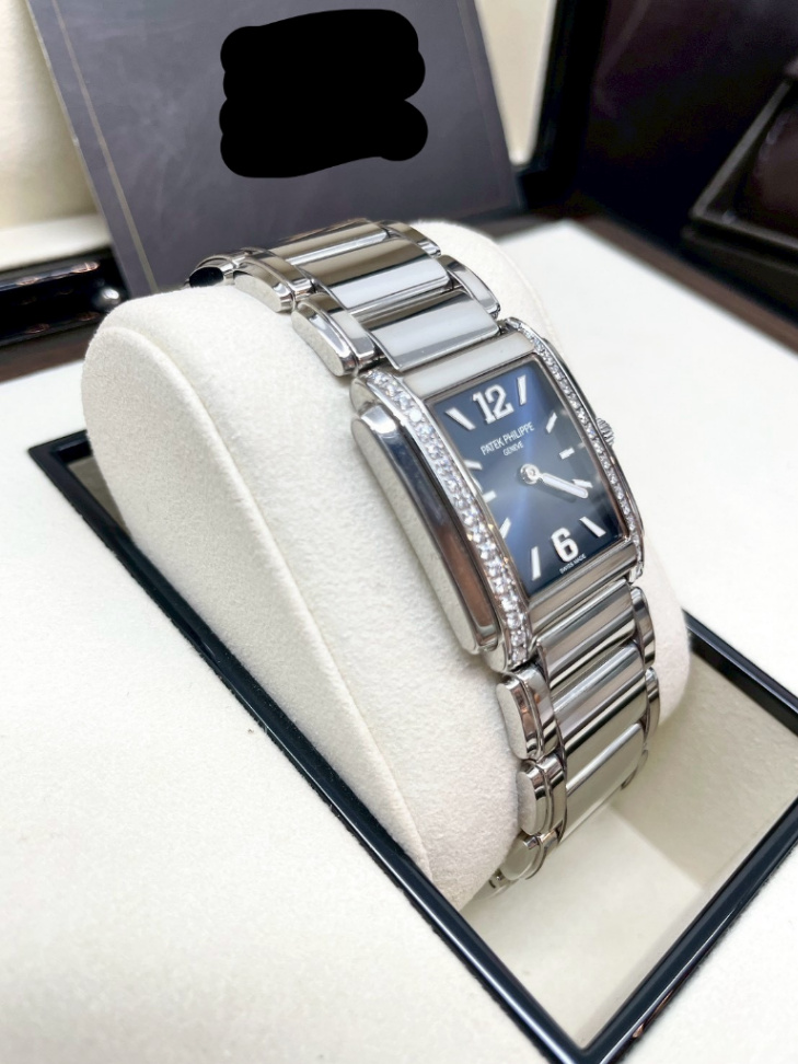 Patek Philippe Twenty Four 4910/1200A Blue Dial - Image 4